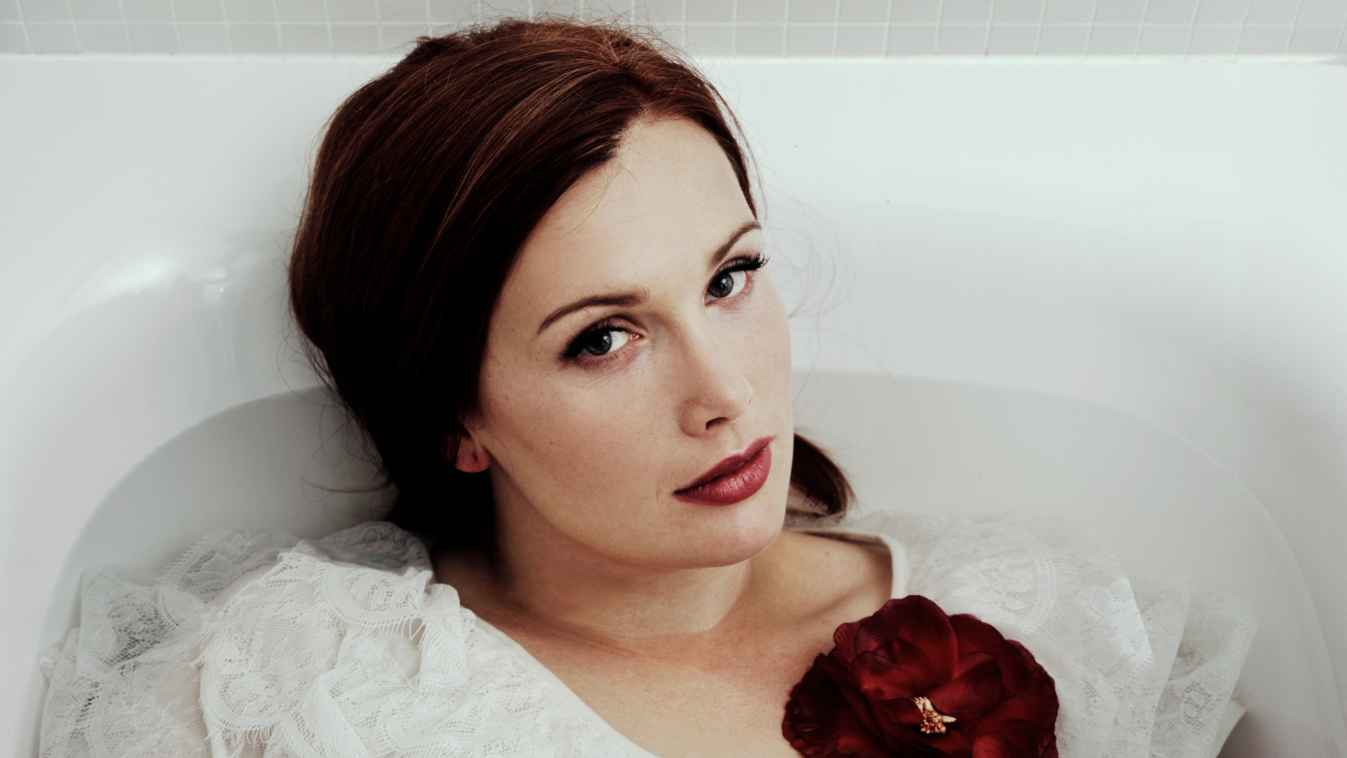 Clare Bowditch with Iain Grandage